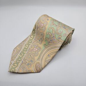 Gianfranco Ferre Pastel Paisley All Silk Italian Tie Work Wedding 56.75x3.75"